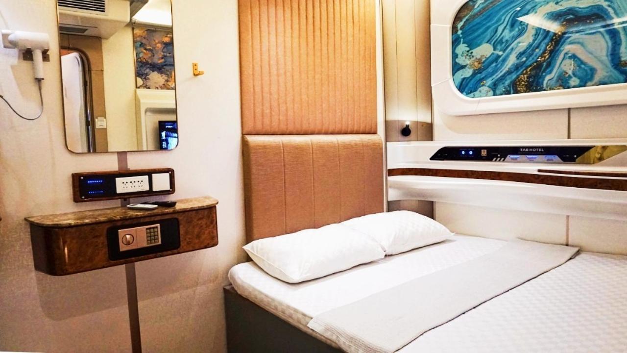 Tab Capsule Hotel - Kayoon Surabaya Exterior photo